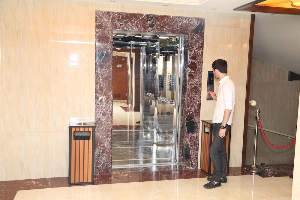Astoria Hotel Baku Exterior photo